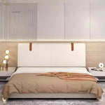 Tête de lit design en cuir patte de chat beige pour chambre moderne