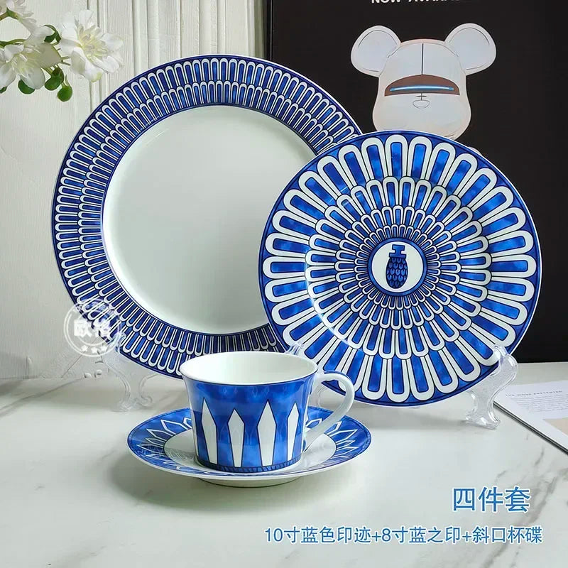 assiettes bleu motif floral tasse blanc classique opacité