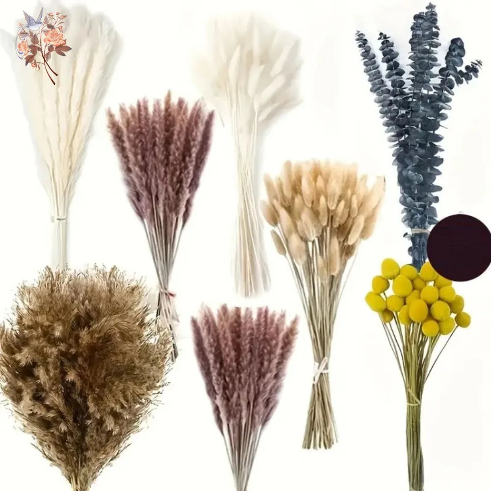 bouquets pampas marron clair beige blanc feuilles vertes plumes blanches décoration intérieure mariage boho