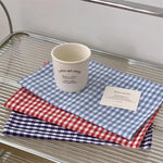 serviettes table carreaux rouge blanc bleu vintage classique utilitaires photo backdrop noël