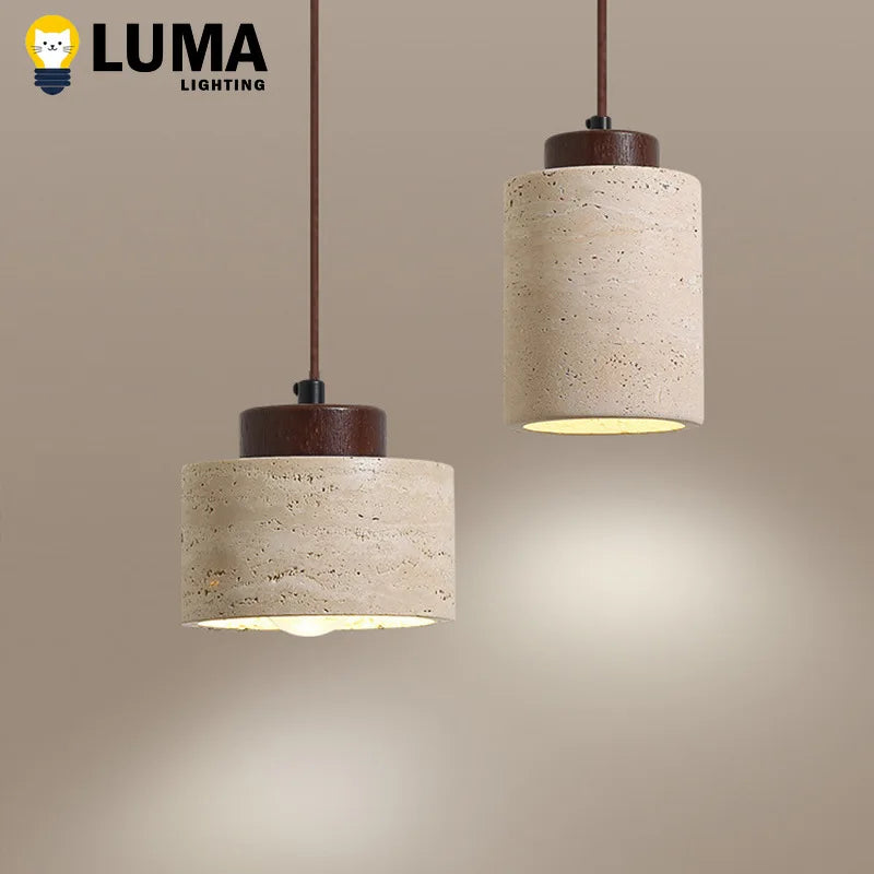 Suspension lumineuse pierre beige clair texture granulée moderne câble noir chambre salon
