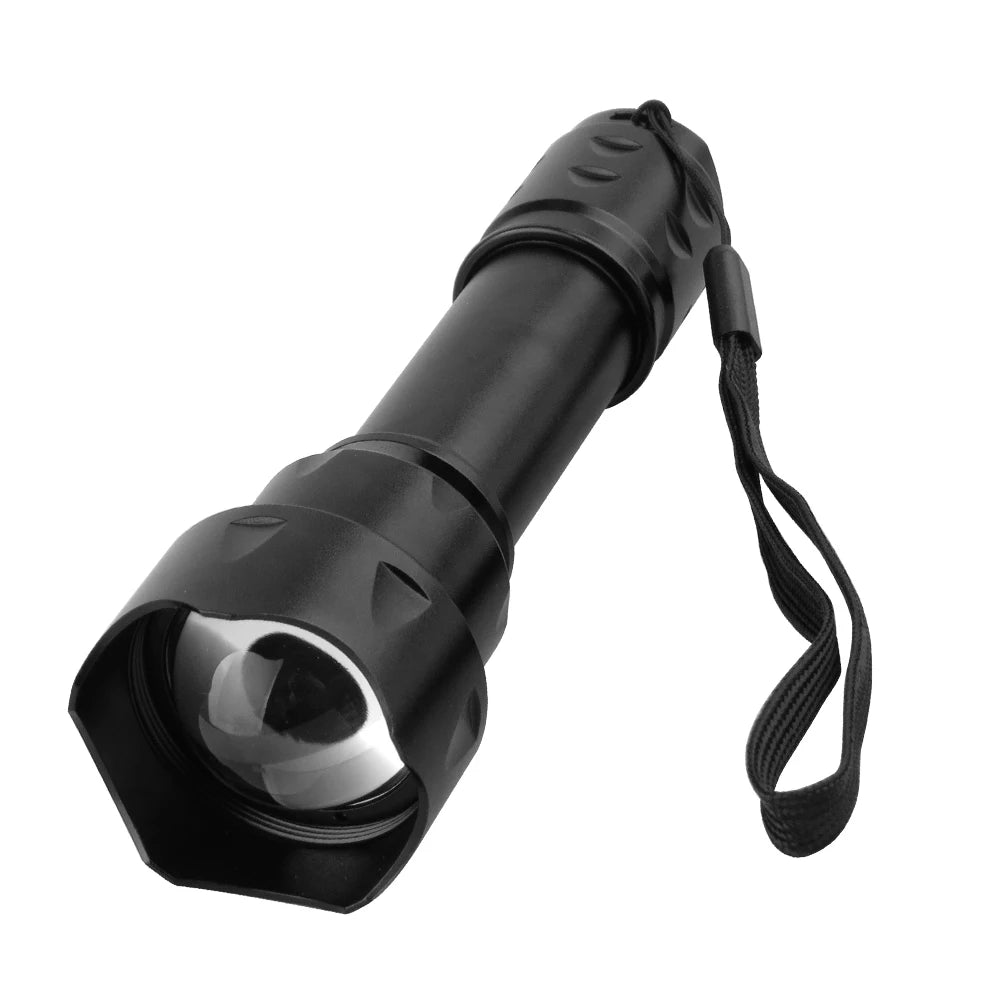 torche tactique robuste led 10w noire lumière violette rechargeable 18650 ipx6