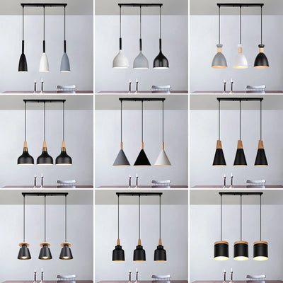Lustre suspendu 3 lampes noir bois aluminium vu de face