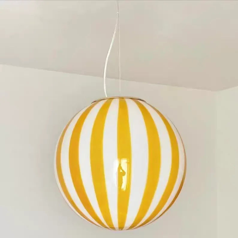 Suspension lumineuse moderne rayées horizontales blanc rouge verte pince dorée chambre salon étude