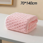 serviette bain moderne rose clair absorbante texture cotonnée motif géométrique douce séchage rapide
