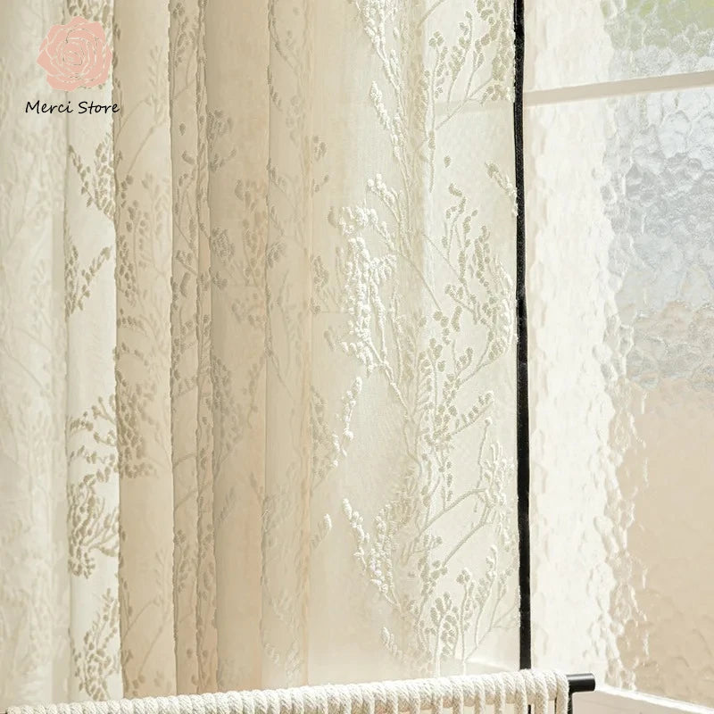 rideau floral semi transparent classique beige clair bordure noire chambre salonhôtel