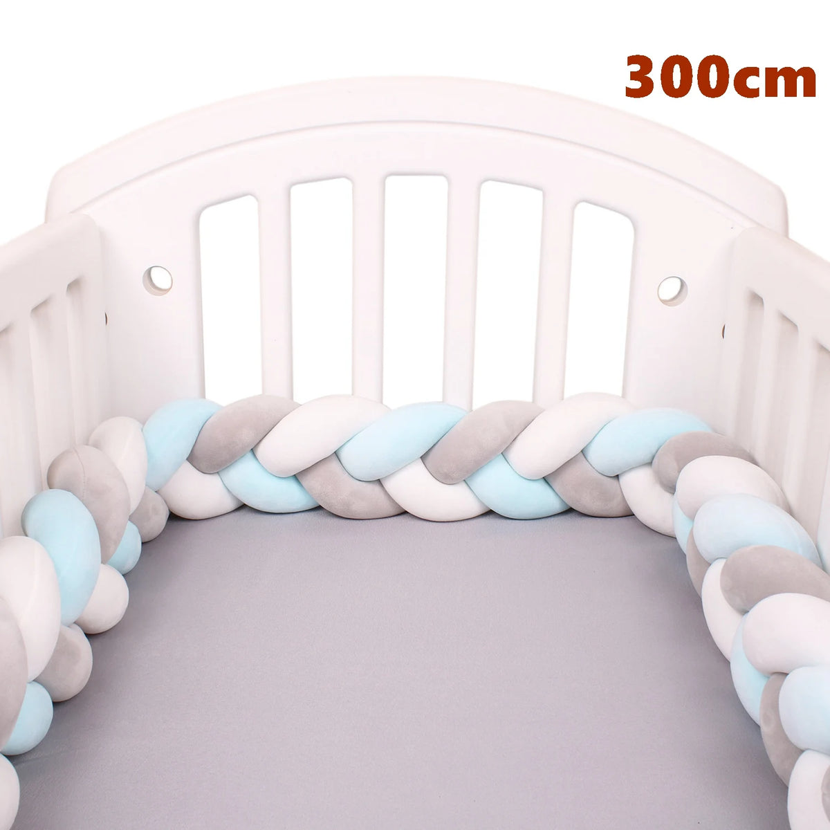 coussin noué bébé tissu doux texture tressée beige clair moderne confortable sécurité chambre anti
