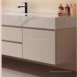 meuble salle bain blanc marbre moderne étagères miroir lumineux accessoires fixations murales