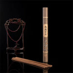 bâtonnets d'encens bois agarwood parfum aromatique traditionnel motif montagnes rouge bleu vert