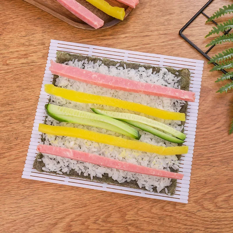 mat roulage sushi nori plastique verte rouleaux sushis riz algues viandes sauce platINOGRAPHEIQUE