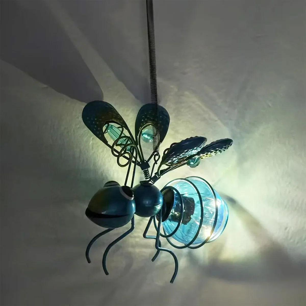 décoration extérieure insecte métal led lumineuse or bleu violet roseSuspension