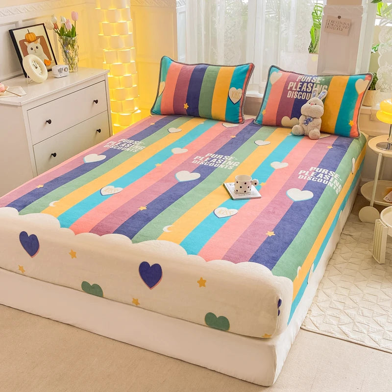 Housse de matelas élastique complète ajustée sur un lit
