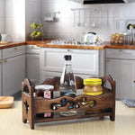 rangement bois marron sculpté bouteilles bocaux transparents cuisine décoratif rustique