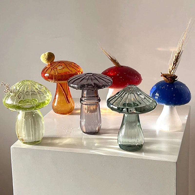 vase champignon transparent moderne fleurs artificielles couleur variée décoration intérieure