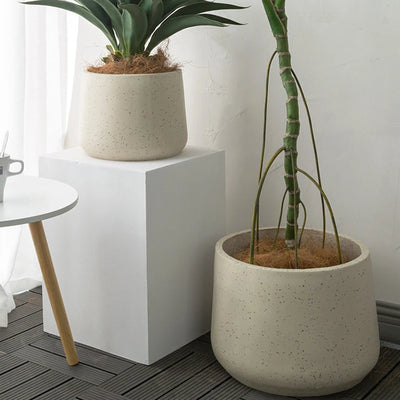 Grand pot de fleurs en béton avec moule silicone vert clair