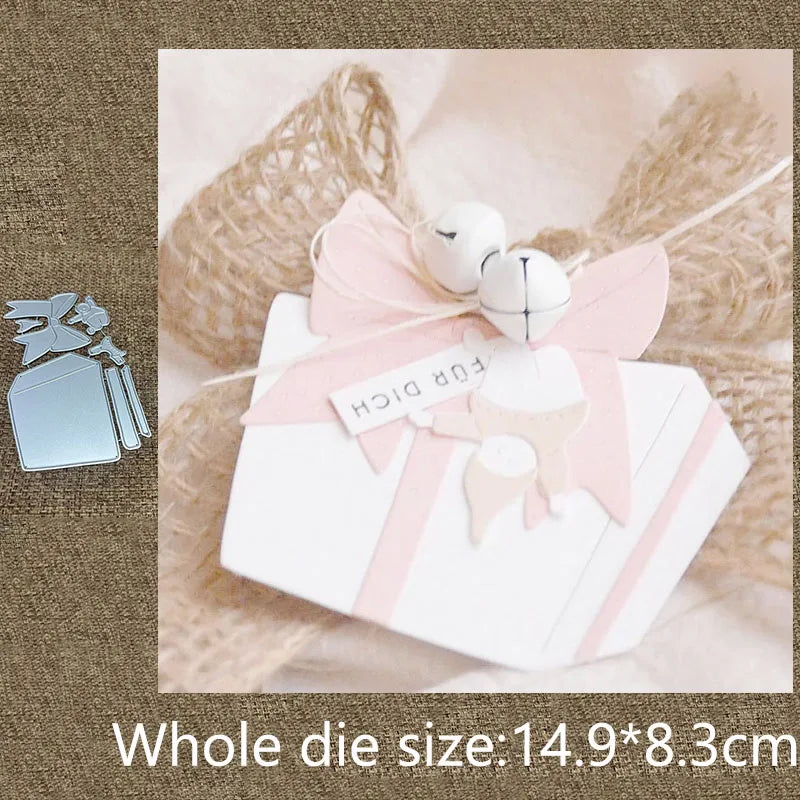 gabarits métalliques coffret cadeau ruban rose clochettes texturé décoratif festif figure humaine sac boîteOpaque