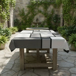 nappe géométrique blanche gris moderne imperméable lavable machine réutilisable assises couverts fruits maison