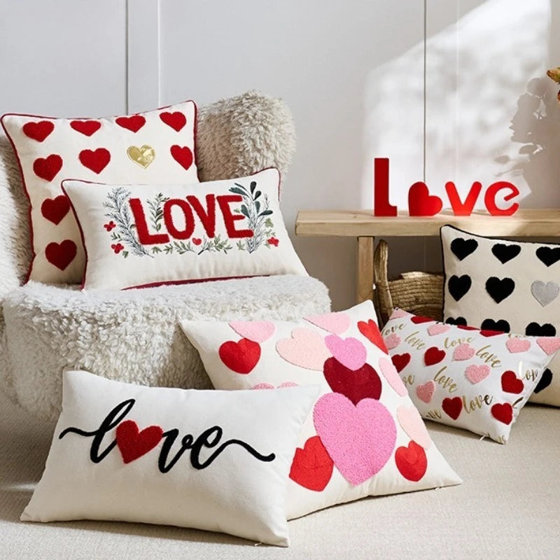 housse coussin brodé cœur love moderne blanc rouge rose fixation décoration intérieure voiture