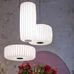 suspension lumineuse moderne soie beige clair rayures horizontales opacité chaînes noires 4200K 3000K 6500K