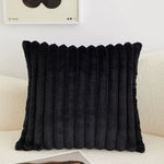 housses coussins décoratifs texturés moderne couleur noir orange beige jaune gris doux pelucheux salon