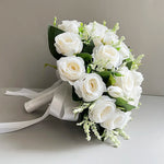 bouquet fleurs artificielles roses blanches vertes mariage blanc voile romantique classique