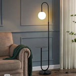 lampe sol moderne or marbre blanc plateau métal minimaliste