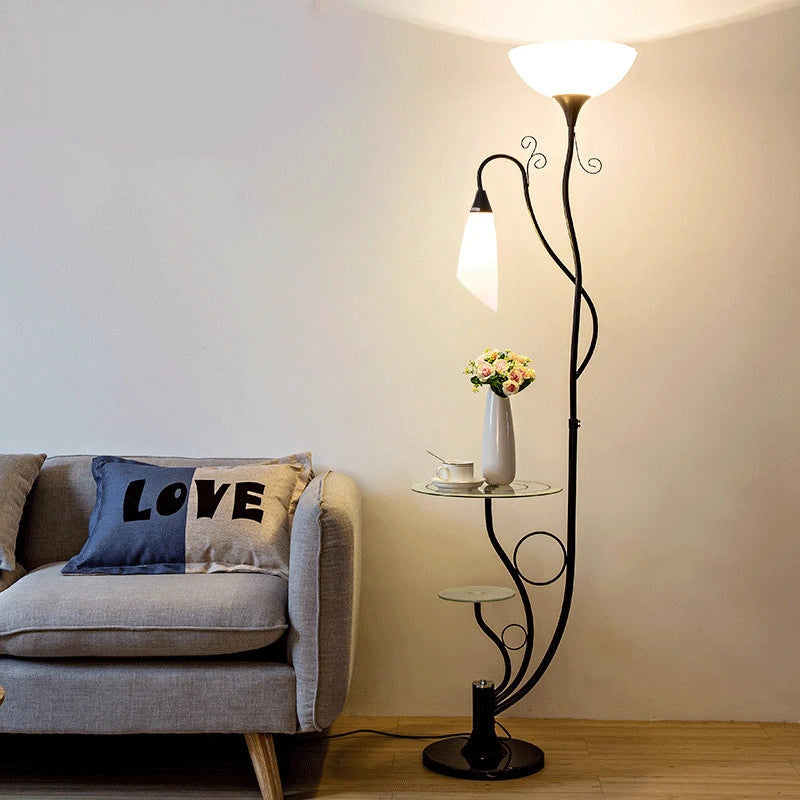 lampe sol moderne tablette motif floral blanc noir décointérieur