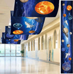 décoration fête anniversaire espace planètes soleil vaisseau spatial astronautes étoiles toile fond educatifintérieur