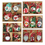 décoration extérieure noël gnome bois rouge vert blanc suspension cordelettes billes rouges
