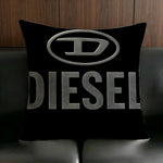 housse coussin blanche peluche courte logo noir canapé salon décoration intérieure moderne coton