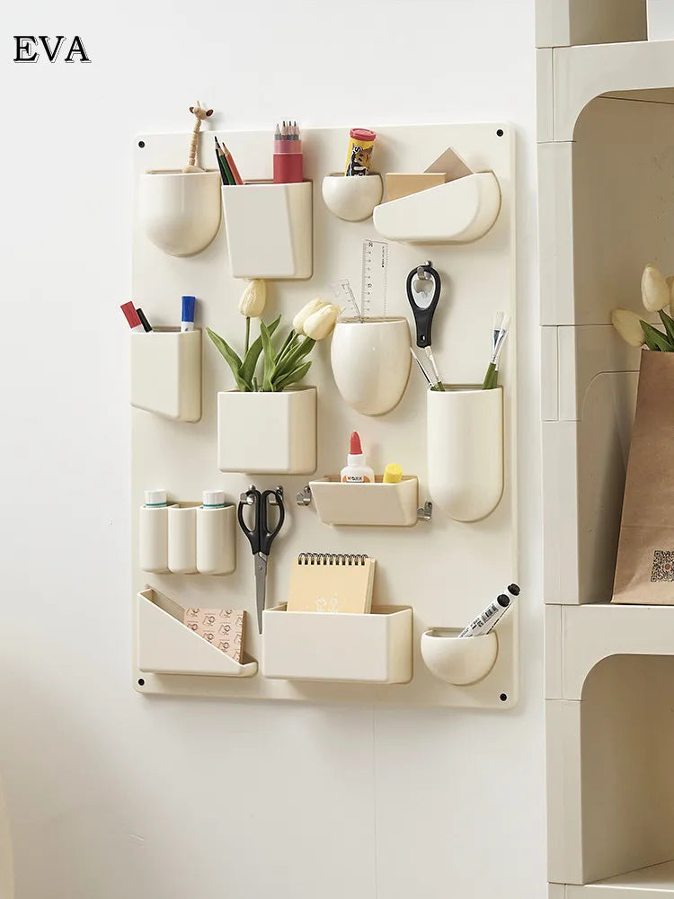 panneau rangement mural clips couleur beige vert blanc rouge noir moderne salon