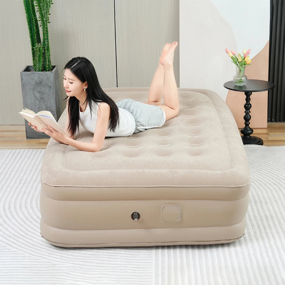 matelas gonflable beige moderne bosses pompe électrique double camping intérieur