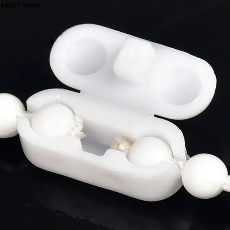 cache oreilles blanc moderne adhésif stores enrouleurs latte verticaux extérieurs français