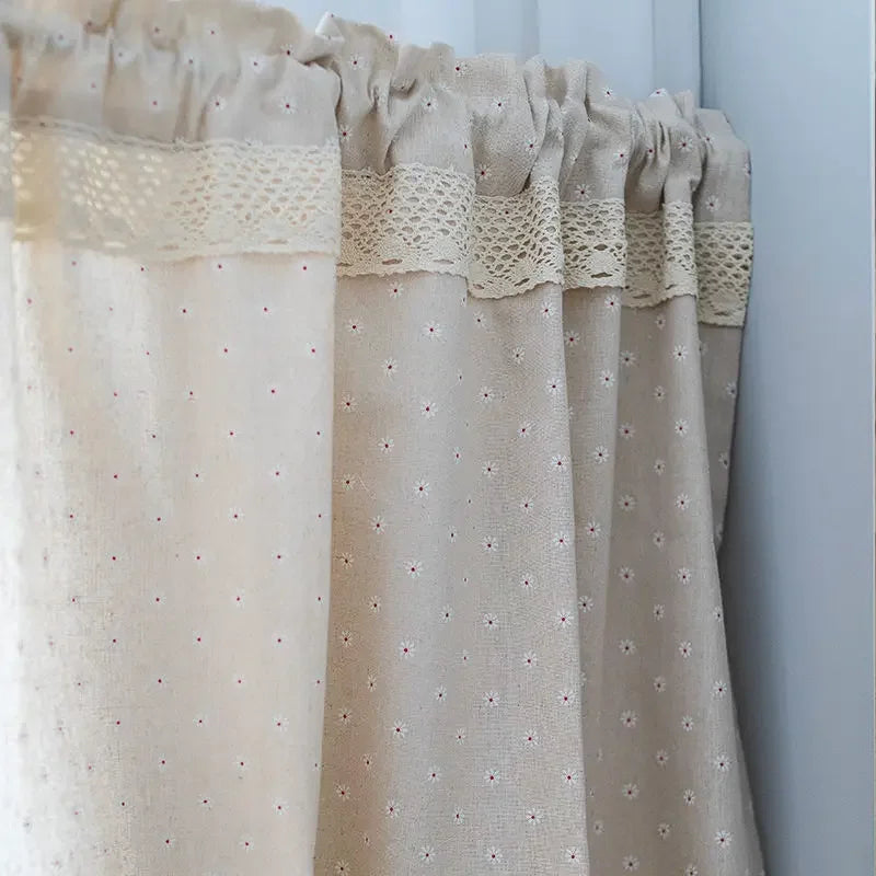 rideau lin beiges fleurs blanches bordure dentelle cuisine classique vintage 140x50cm