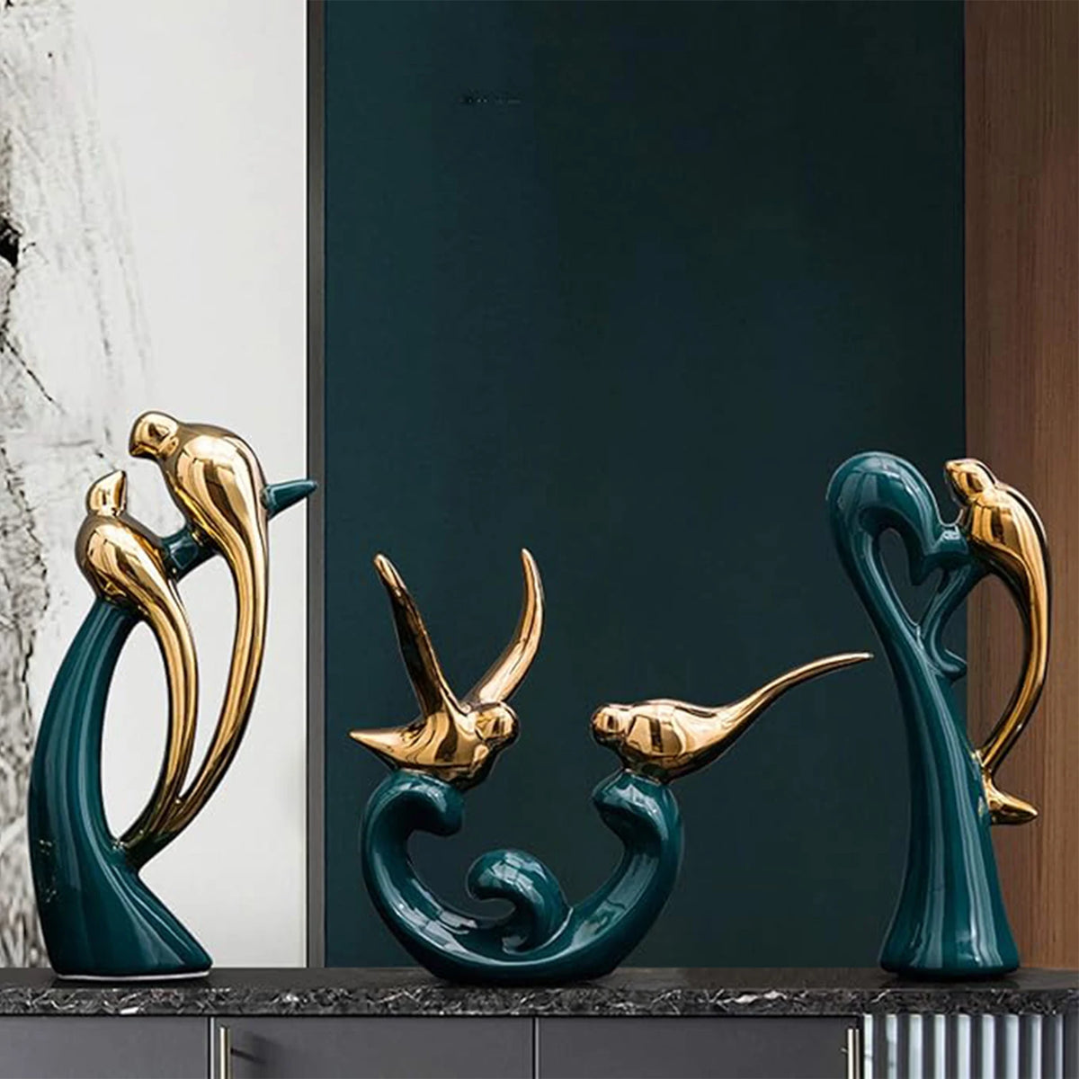 sculptures oiseaux céramique vert foncé or modernes décoration intérieure élégante salle manger salon table