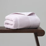 ensemble serviettes bain coton pur grande taille motif géométrique bleu gris violet blanc