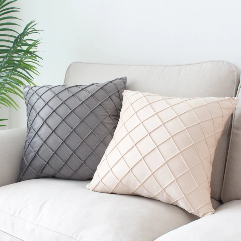 coussins carrés velours géométrique rose pâle gris bleu marine jaune bleu blanc contemporains