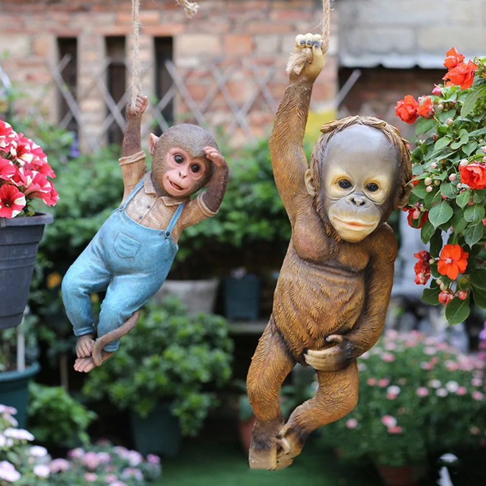statue singe suspendu marron bébé chenille chemise carreaux décoration jardin extérieure animaux