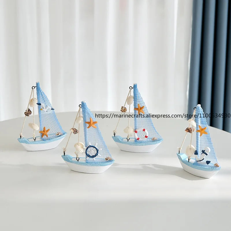 décoration maison bateau voile miniature blanc bleu clair coquillage étoile mer oiseau filet pêche