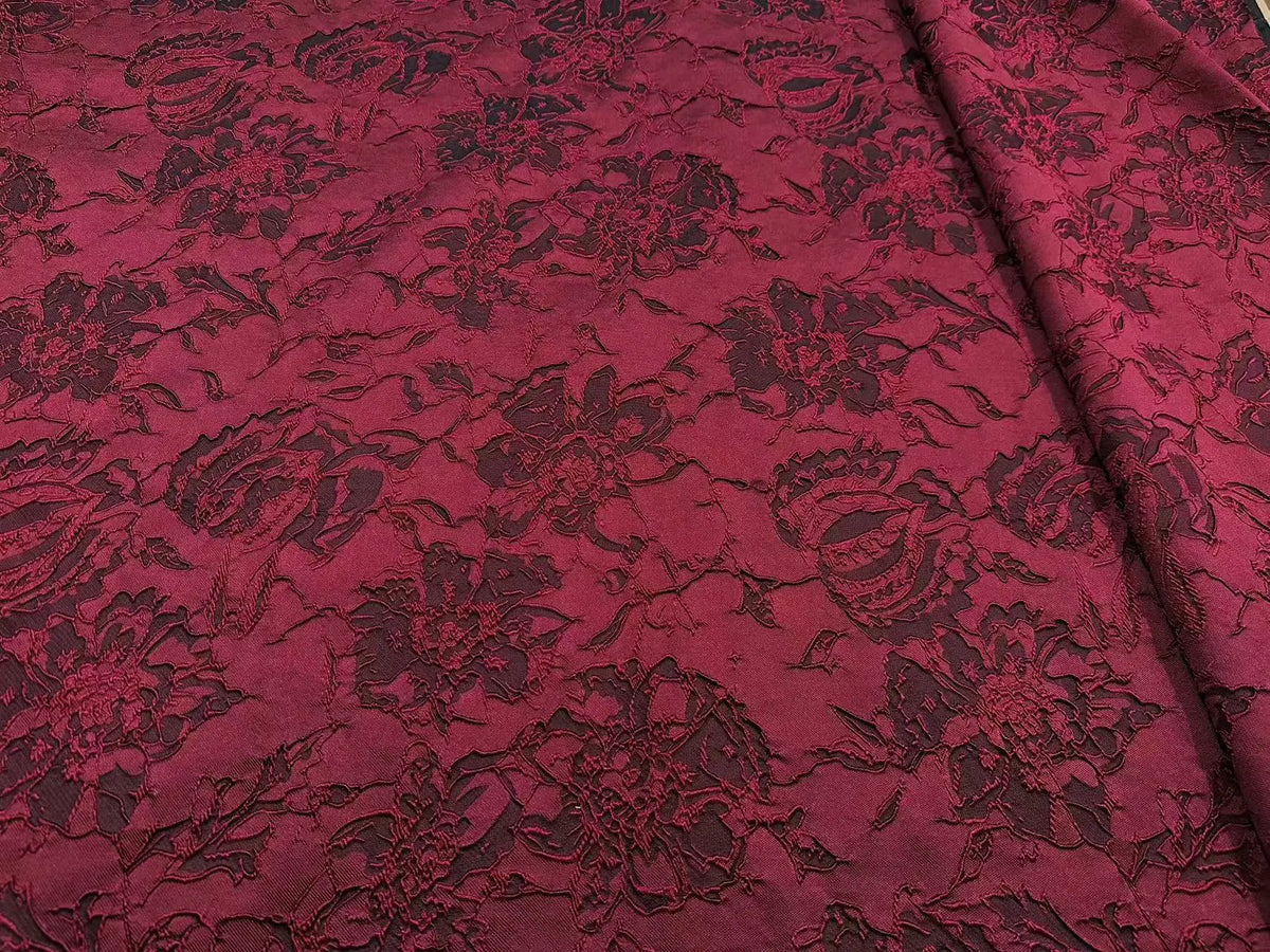 tissu brocart polyester floral relief opaque élégant vintage couture décoration robe sac 144cm