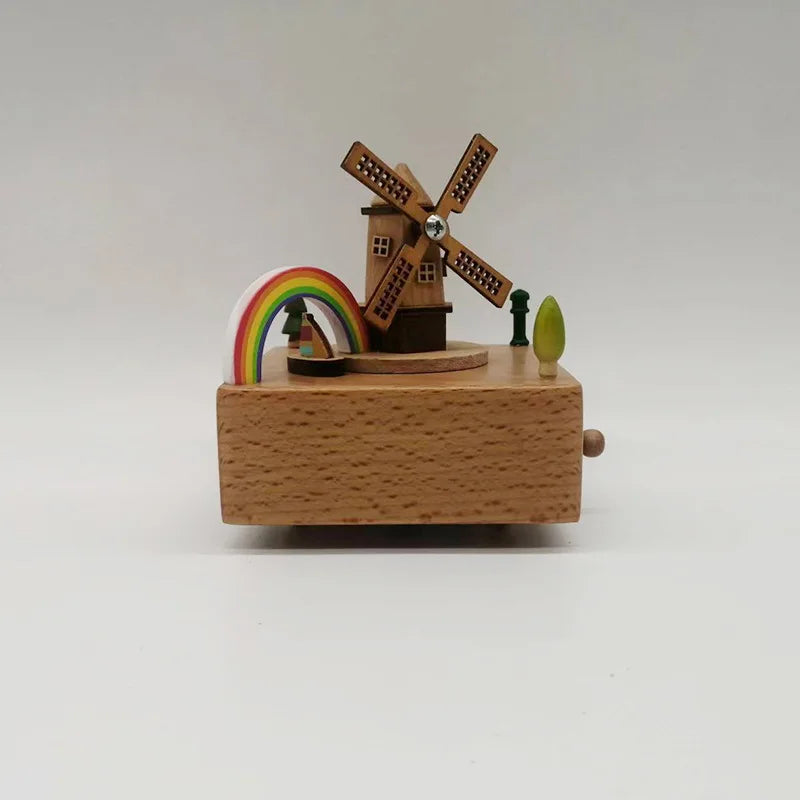 boîte musique bois naturel vintage personnages animaux arbre cabane enfants jouet décoratif