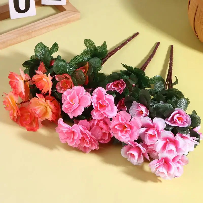 décoration intérieure bouquet artificiel rose rouge jaune moderne feuilles vertes