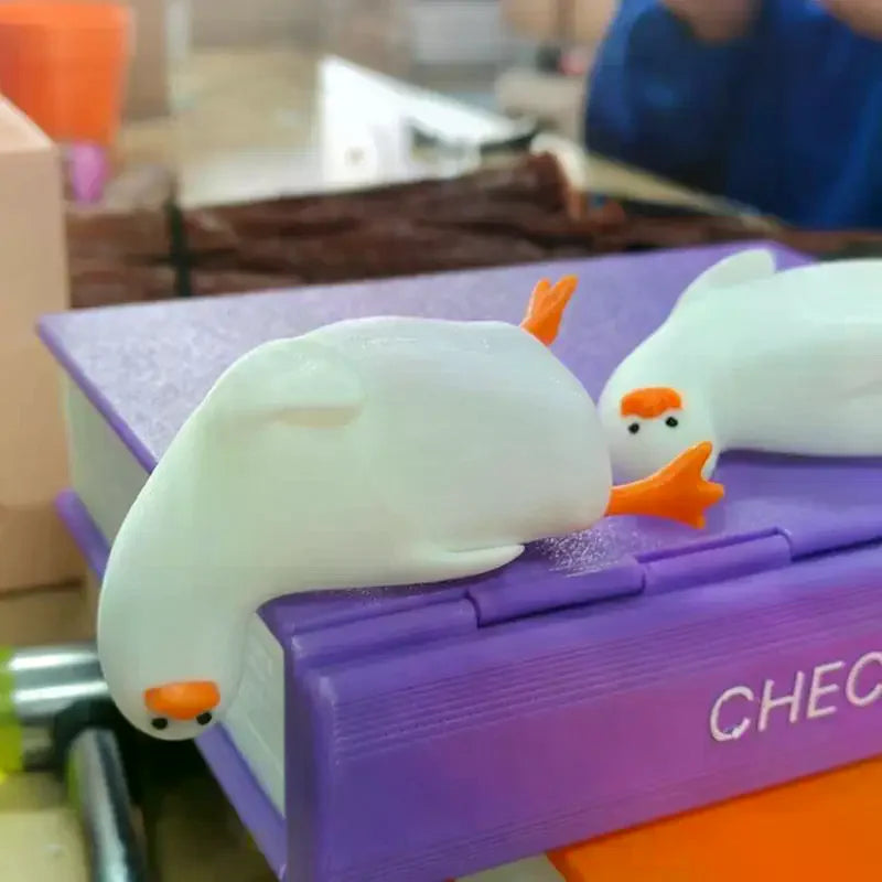 décoration oiseau canard blanc orange moderne adhésif chambre étudiant étagère