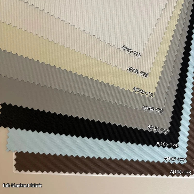 Stores enrouleurs gris opaques tissu micro perforé moderne française verticaux clips