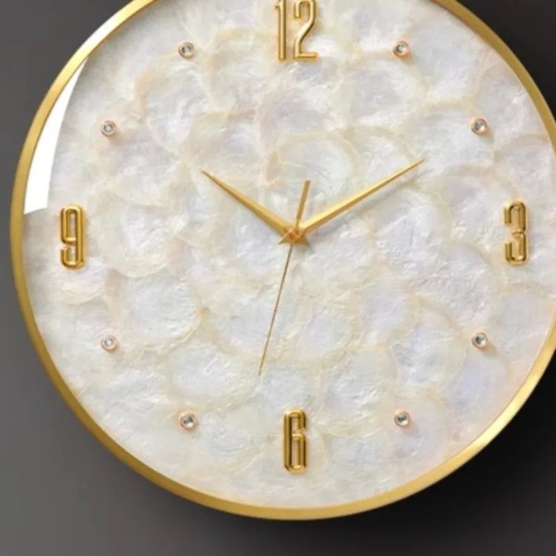 horloge murale moderne or blanc élégante aiguille dorée salle couloir decoration maison fixation invisible