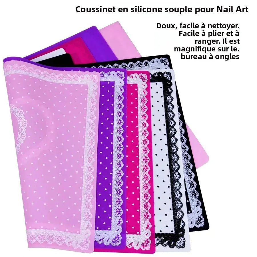 tapis poignet silicone nail art pois cœur dentelle rose noir violet magenta