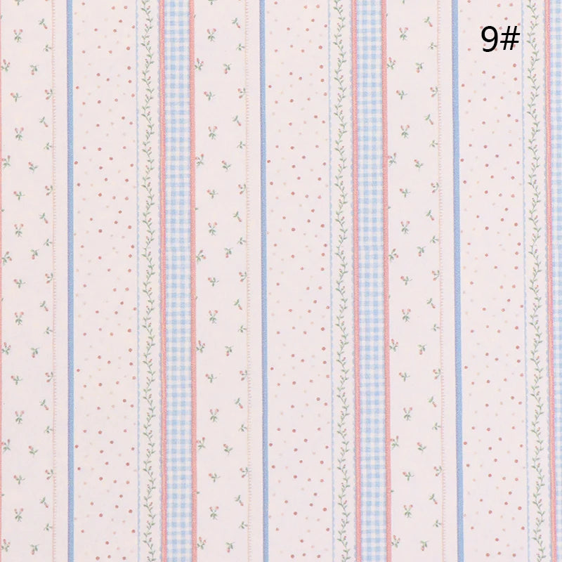 décoration intérieure papier peint floral moderne bleu rose gris blanc