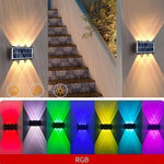 lampe murale solaire moderne led rgb jaune noir panneaux solaires texturés fixée mur
