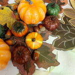 nappe automnale feuilles erables brode marron orange rustique citrouilles bougies decoration