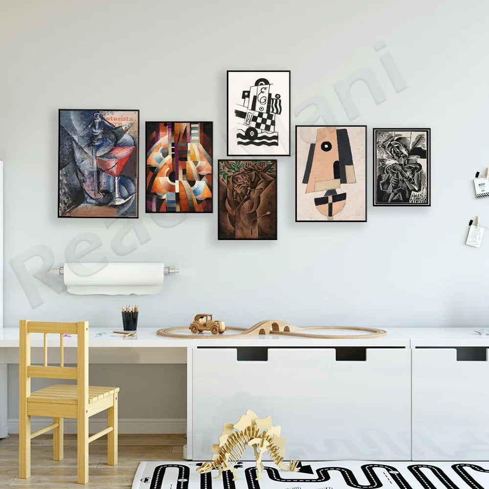 Une salle de jeux pour enfants avec une disposition de toile abstraite et des jouets en bois sur un meuble blanc.